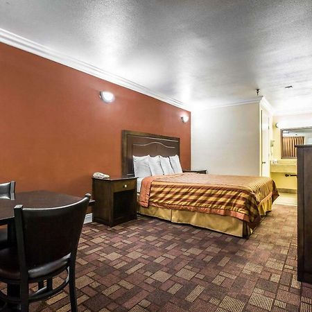 Econo Lodge Pico Rivera Eksteriør bilde